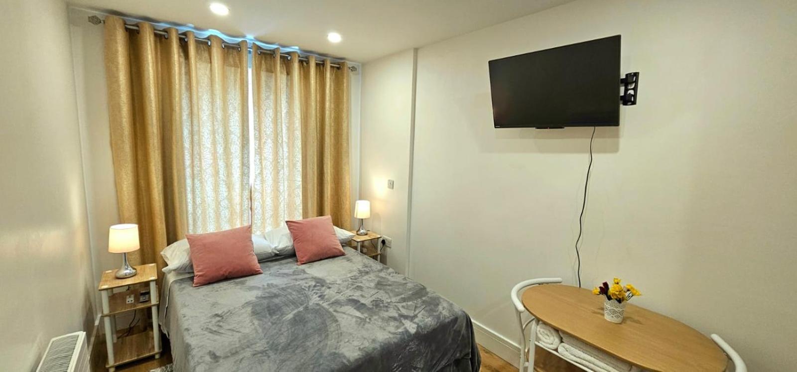 Claire Double Room London Bagian luar foto