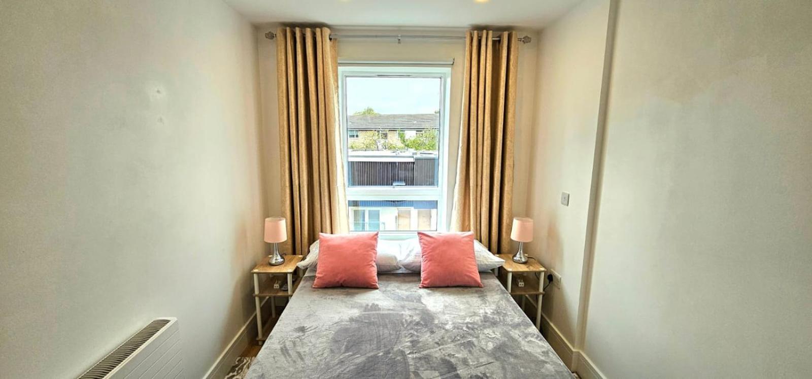 Claire Double Room London Bagian luar foto